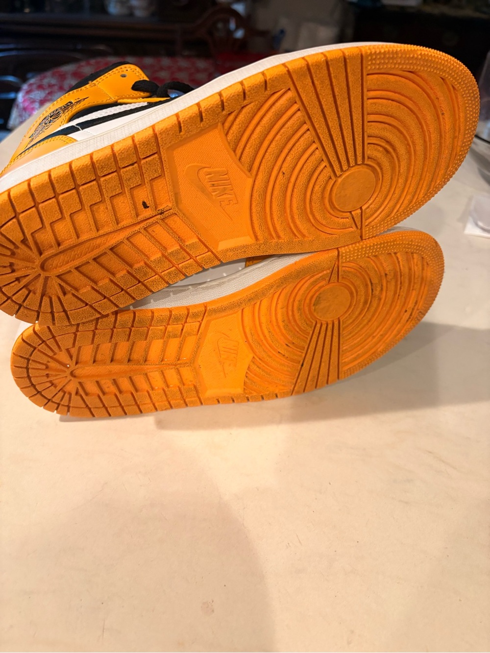 Jordan 1 High-Top Sneakers - Black & Yellow - Picture 4 of 4